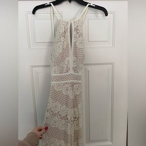 Morgan & Co. Cream Lace Backless Prom Dress